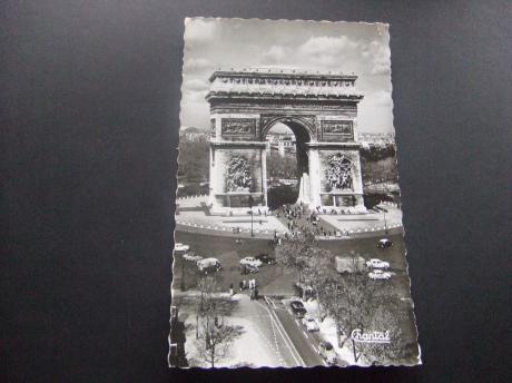 Parijs Arc de Triomphe 1965 oude auto's